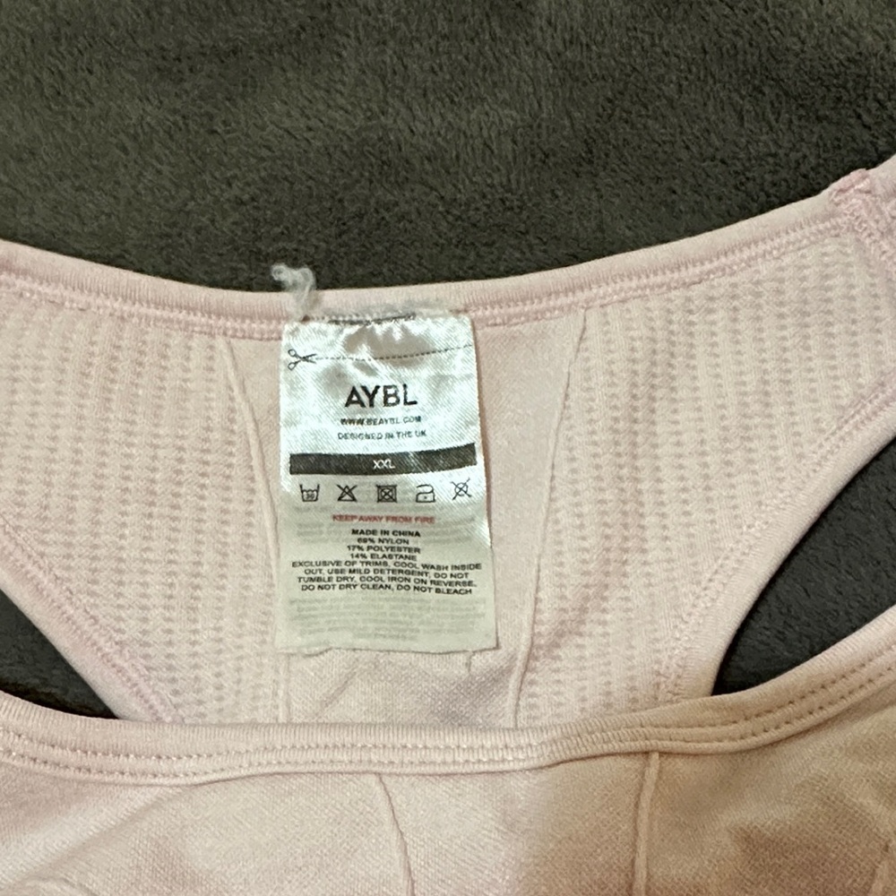 AYBL Pink Ombré workout set - Picture 3 of 6